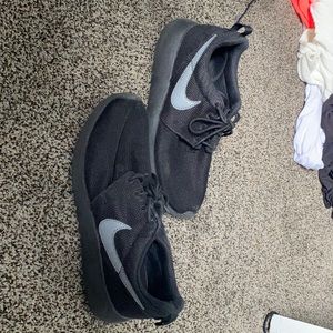 Black roche runs